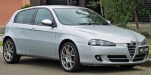 Alfa Romeo 147 1.6 MT (120 cv) Hatchback 5 puertas (2004-2010). Ficha Técnica