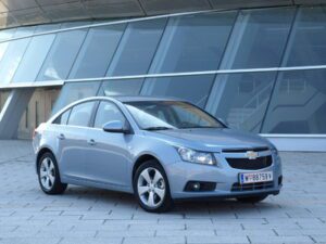 Chevrolet Cruze 2.0 TD MT (125 cv) Sedan (2009-2012). Ficha Técnica