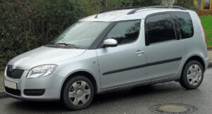 Skoda Roomster 1.6 AT (105 cv) Minivan 5-puertas (2010-2015). Ficha Técnica