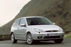 Ford Focus 1.4 AT (75 cv) Hatchback 3-puertas (1998-2004). Ficha Técnica